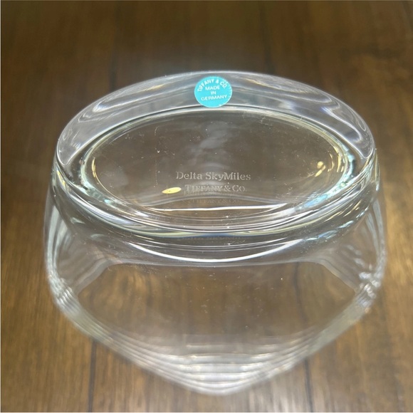 Tiffany & Co. Large Diamond Flared Crystal 7" Vase For Delta - Picture 4 of 5